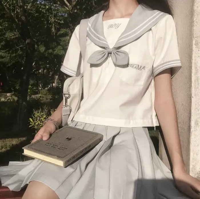 亚历克斯与艾玛