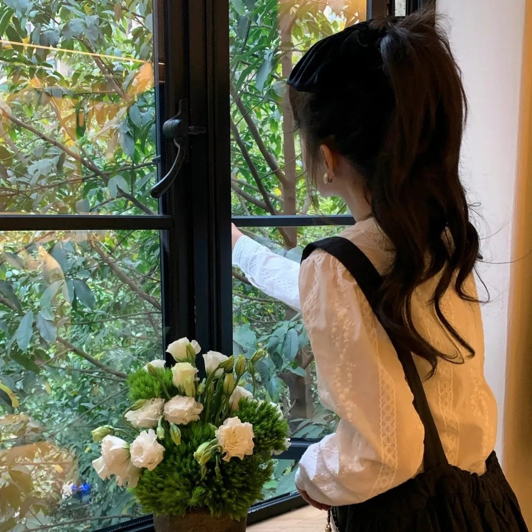 荒唐男荒唐女